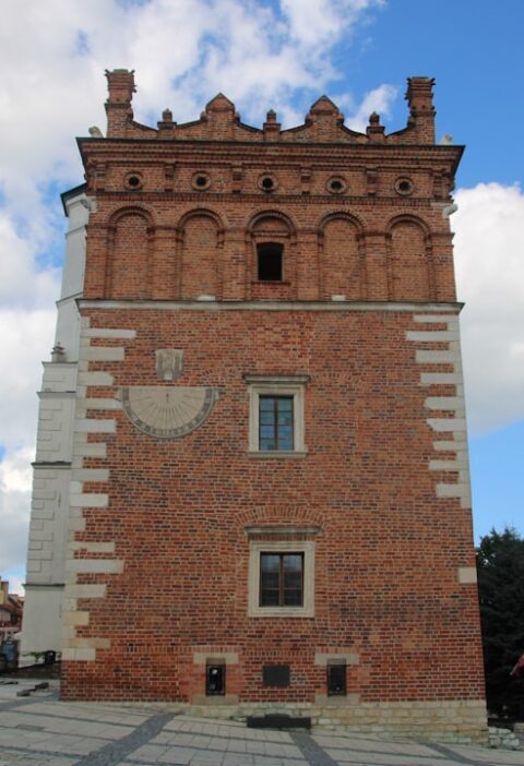 Brama Krakowska: symbol Starego Miasta w Lublinie i jego historia